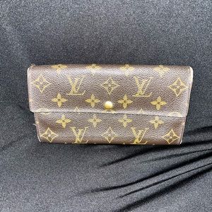 Louis Vuitton Sarah Wallet